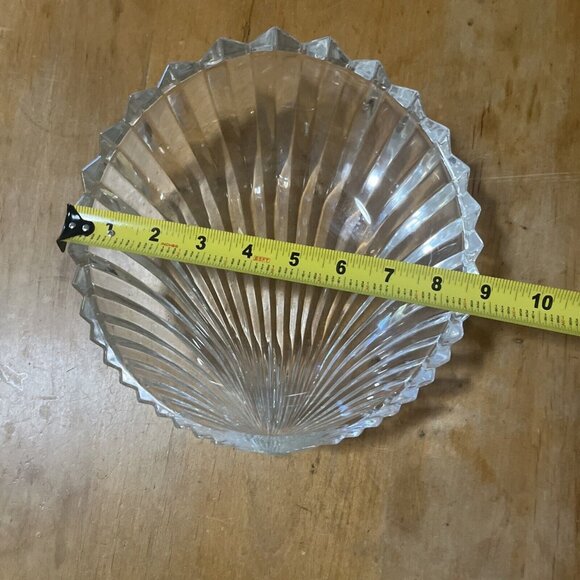 Elegant Platano 9" Crystal Bowl-Seashell Design by Villeroy & Boch - Picture 5 of 8